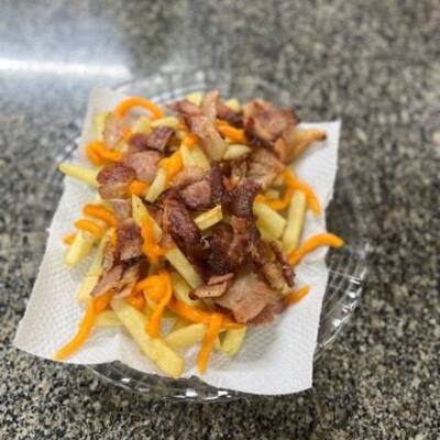 Batata bacon e cheddar Pequena