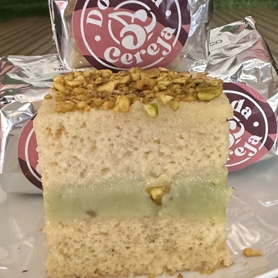Bolo gelado de pistache 