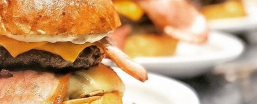 PITBULLS BURGER HOUSE 