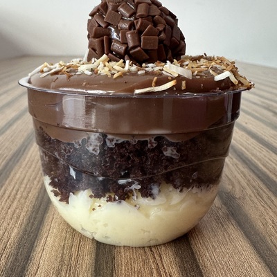 Bolo no pote chococo