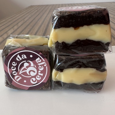 Brownie recheado ninho 