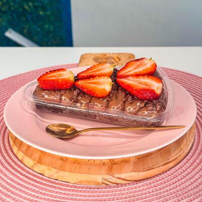 Pizza Brownie Brigadeiro com morango