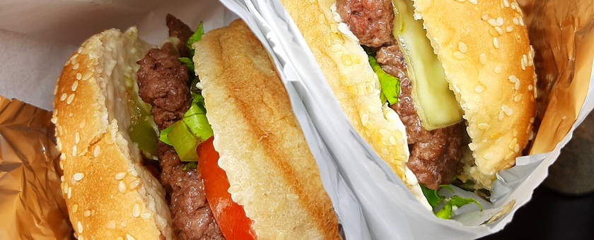 Pastéis & 🍔 Massa Douradinha