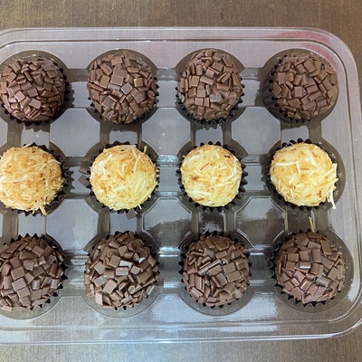 Combo 12 mini brigadeiros gourmet 