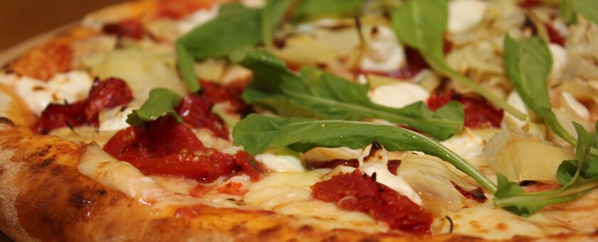 Artezanale Pizzaria e Esfiharia 