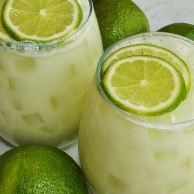 Caipirinha Suíça de limão + Picolé 700ml