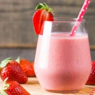 Batidinha de morango 700ml + Picolé