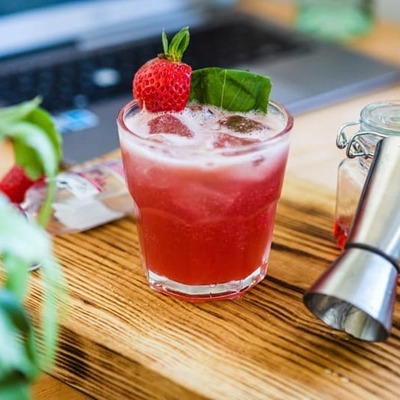 Gin com morango 700ml