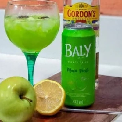 Gin de maçã verde