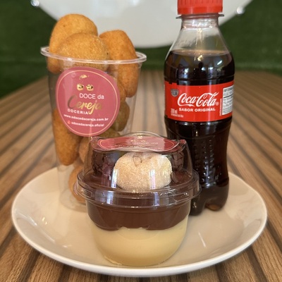 Combo da alegria ( coca 200ml brinde) 