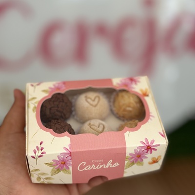 Caixinha presente 6 brigadeiros